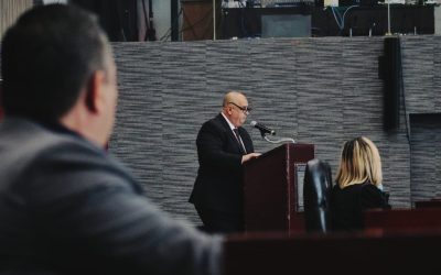 Admite titular de SMyT sobrecosto en placas y tarjetas de circulación