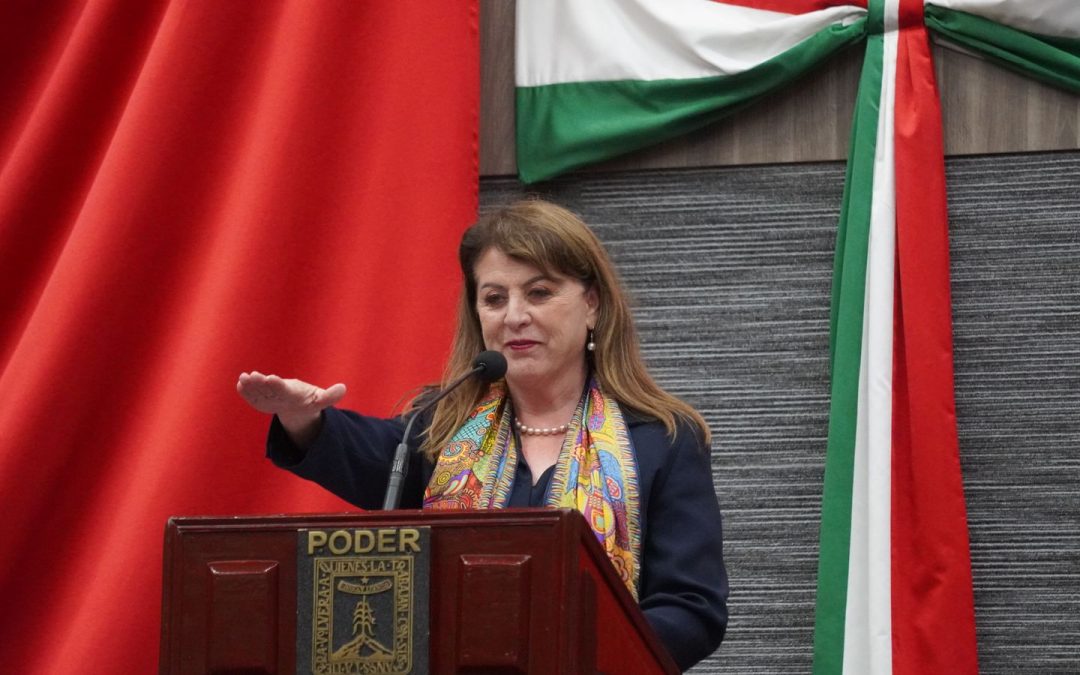 Ante el Congreso del Estado, rinde protesta Margarita González Saravia como Gobernadora Constitucional de Morelos