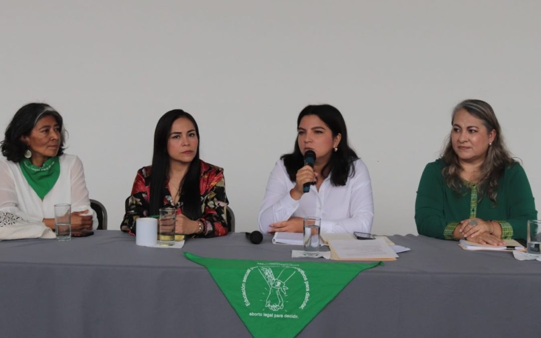Recibe diputada Melissa Montes de Oca iniciativa de Despenalización Integral del Aborto