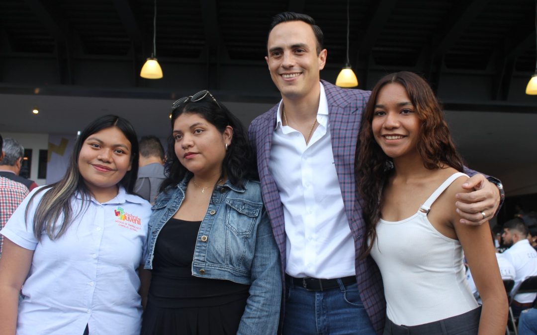Instala el diputado Oscar Daniel Martínez Terrazas la Comisión de la Juventud en el Congreso local