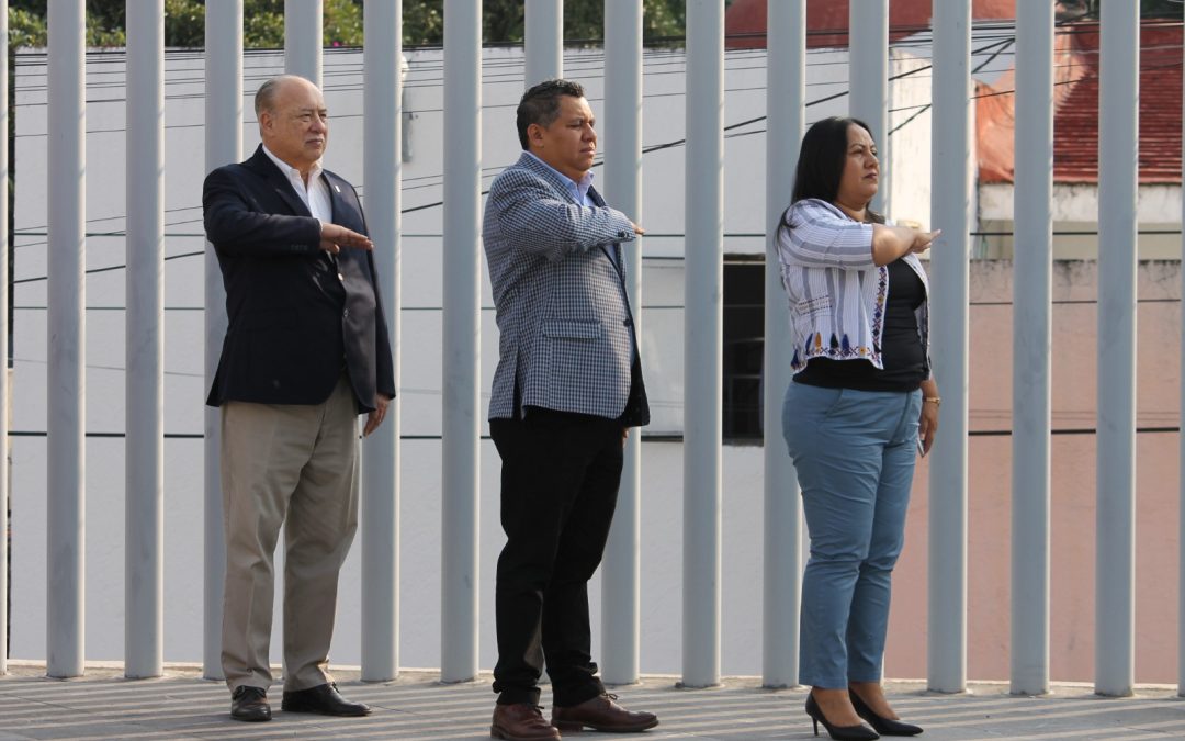 Encabeza la diputada Jazmín Solano Honores a la Bandera en el Congreso de Morelos