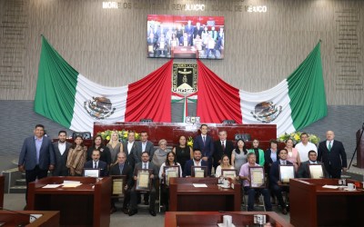 Entregan diputadas y diputados el “Premio al Mérito Periodístico del Estado de Morelos”