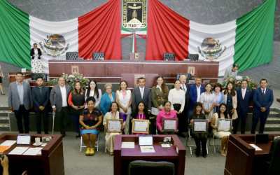 Entrega Congreso de Morelos la Presea Xochiquetzalli 2025 a Andrea Acevedo García y Ariadna Isabel Urbina Ayala