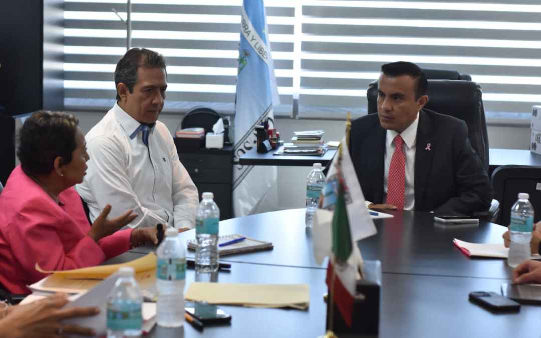 Recibe Congreso del Estado a colectivo Mujeres Educando en Familia