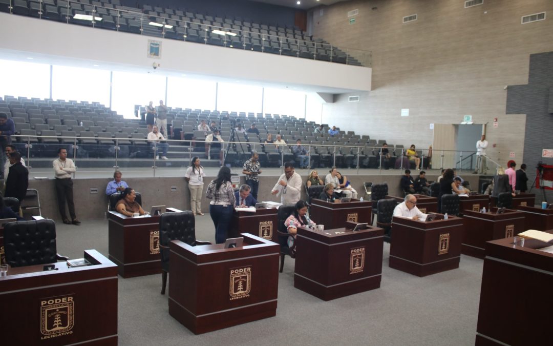 Expide Congreso nuevas leyes de fomento a la lectura y de prestación de servicios inmobiliarios